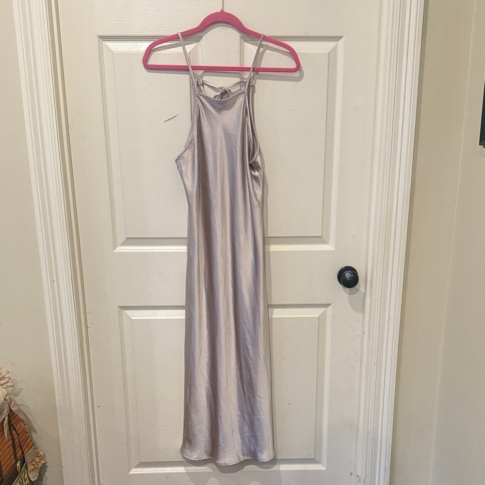 Bandit & The Babe NWT High Falls champagne satin midi dress, small - Picture 2 of 8